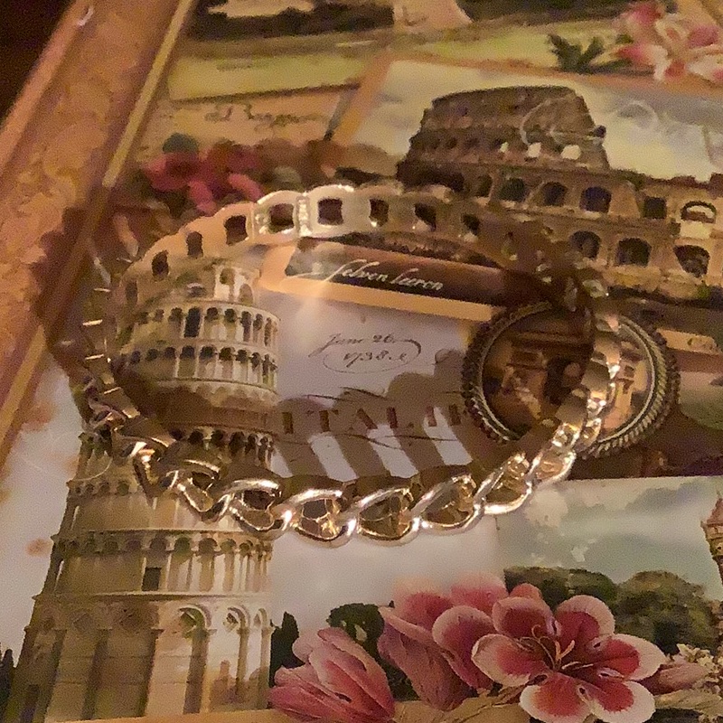 RJ Graziano Vintage Gold-Tone Bangle Bracelet Stamped Cn And Graziano 22$